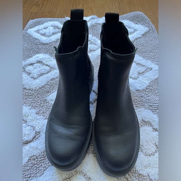 UGG Markstrum Chelsea Boots Black Size 7 - Picture 6 of 12